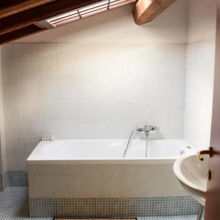 Wonderful Bustini With Pool, Roma * Infernetto